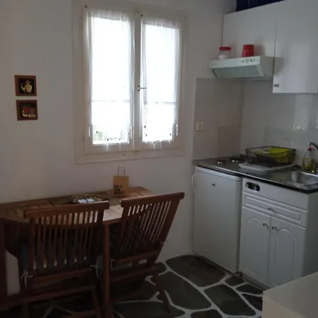 Evi,s House Parikia (Paros)